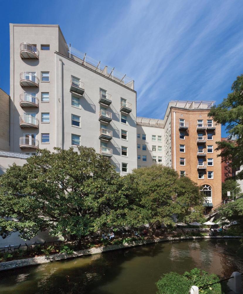 Club Wyndham Riverside Suites